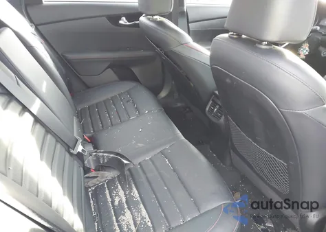 2020 Kia Forte Gt z USA, uszkodzony, nr VIN 3KPF44AC5LE247749